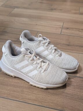 adidas Lightweight Knit Trainers in Grey White Girls 5.5 (Woman's 7)